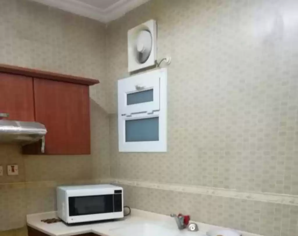 住宅 就绪物业 2 间卧室 楼/楼 公寓  出租 在 萨德 , 多哈 #13748 - 1  image 