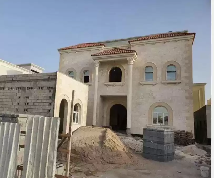 سكني عقار جاهز 7 غرف  غير مفروش فيلا  للبيع في السد , الدوحة #13752 - 1  صورة 