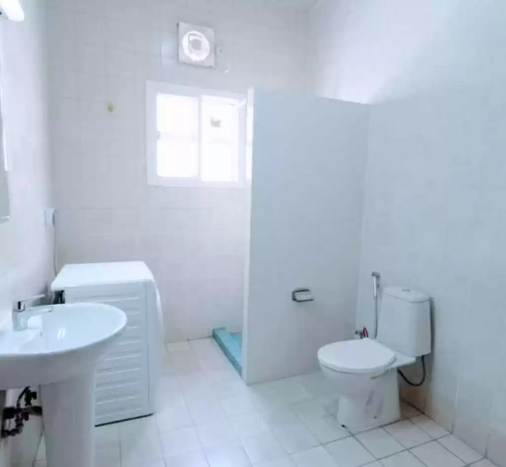 住宅 就绪物业 1 间卧室 楼/楼 公寓  出租 在 多哈 #13757 - 1  image 