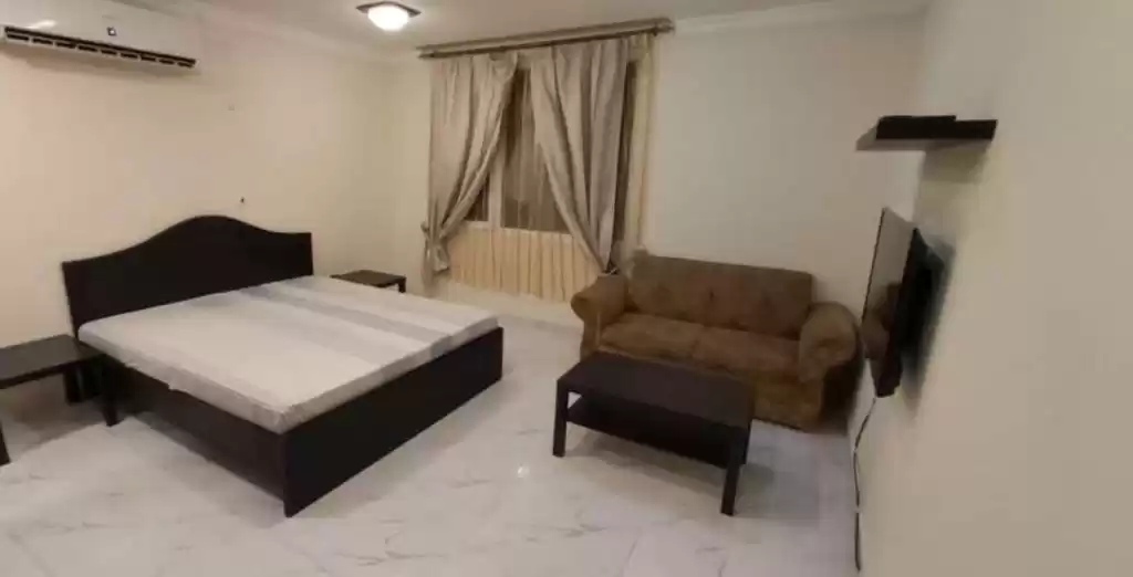 住宅 就绪物业 1 间卧室 楼/楼 公寓  出租 在 多哈 #13812 - 1  image 