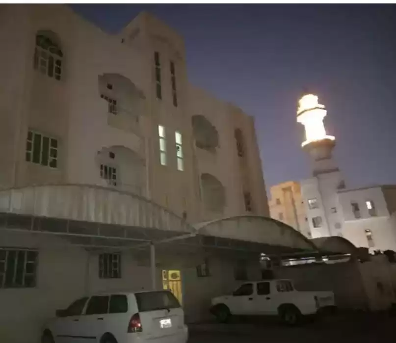 سكني عقار جاهز 2 غرف  غير مفروش مجموعة وحدات  للبيع في السد , الدوحة #13818 - 1  صورة 