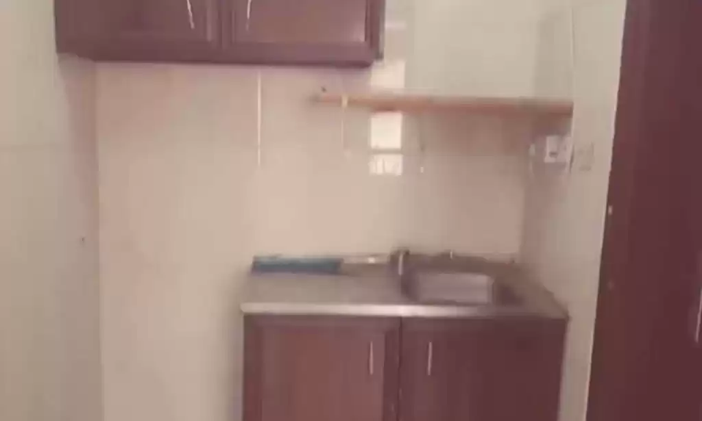 مسکونی املاک آماده 1 اتاق خواب U/F اپارتمان  برای اجاره که در دوحه #13867 - 1  image 