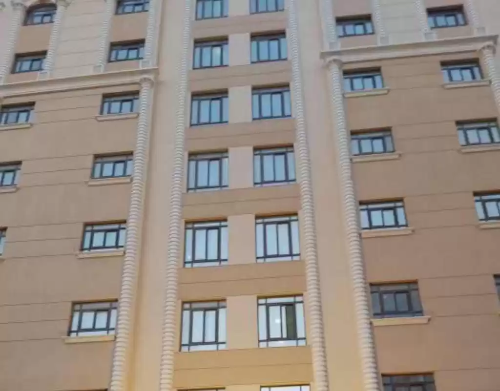 Жилой Готовая недвижимость 2 спальни Н/Ф Квартира  в аренду в Аль-Садд , Доха #13871 - 1  image 