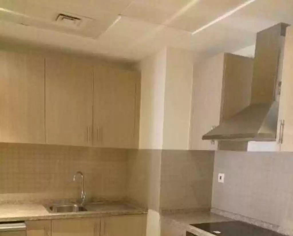 Résidentiel Propriété prête 1 chambre U / f Appartement  a louer au Doha #13880 - 1  image 