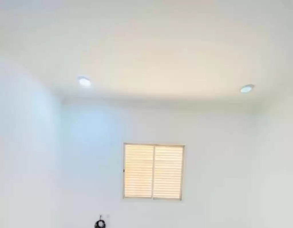 Residential Ready Property 1 Bedroom U/F Apartment  for rent in Al Sadd , Doha #13884 - 1  image 