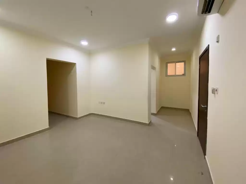 住宅 就绪物业 2 间卧室 U/F 公寓  出租 在 萨德 , 多哈 #13935 - 1  image 