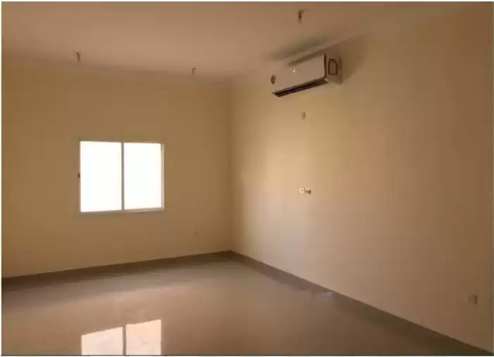 住宅 就绪物业 2 间卧室 U/F 公寓  出租 在 萨德 , 多哈 #13971 - 1  image 