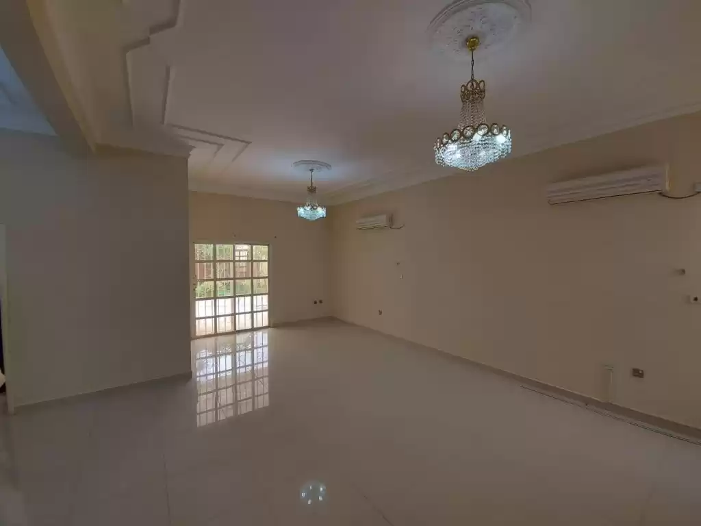 住宅 就绪物业 5 间卧室 顺丰 独立别墅  出租 在 多哈 #14078 - 1  image 