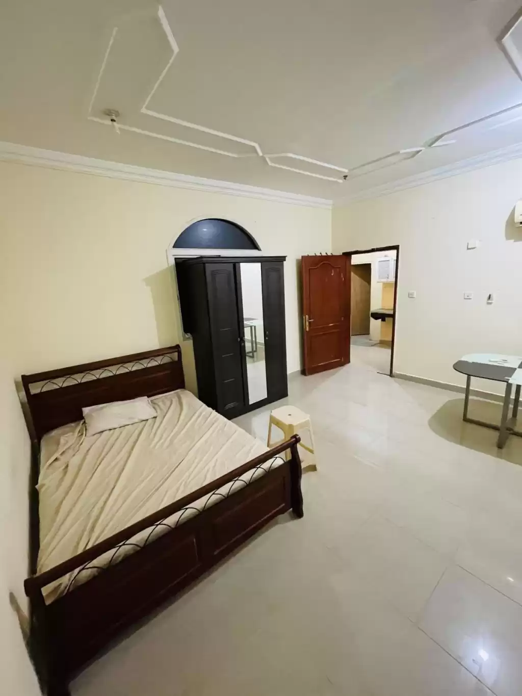 Residential Ready Property 1 Bedroom S/F Apartment  for rent in Al Sadd , Doha #14167 - 1  image 