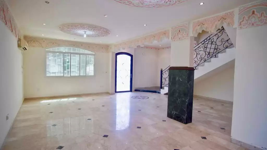 مسکونی املاک آماده 3 خوابه U/F ویلا در مجتمع  برای اجاره که در السد , دوحه #14323 - 1  image 