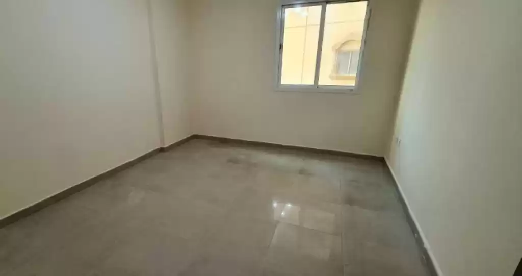 مسکونی املاک آماده 2 اتاق خواب U/F اپارتمان  برای اجاره که در السد , دوحه #14378 - 1  image 