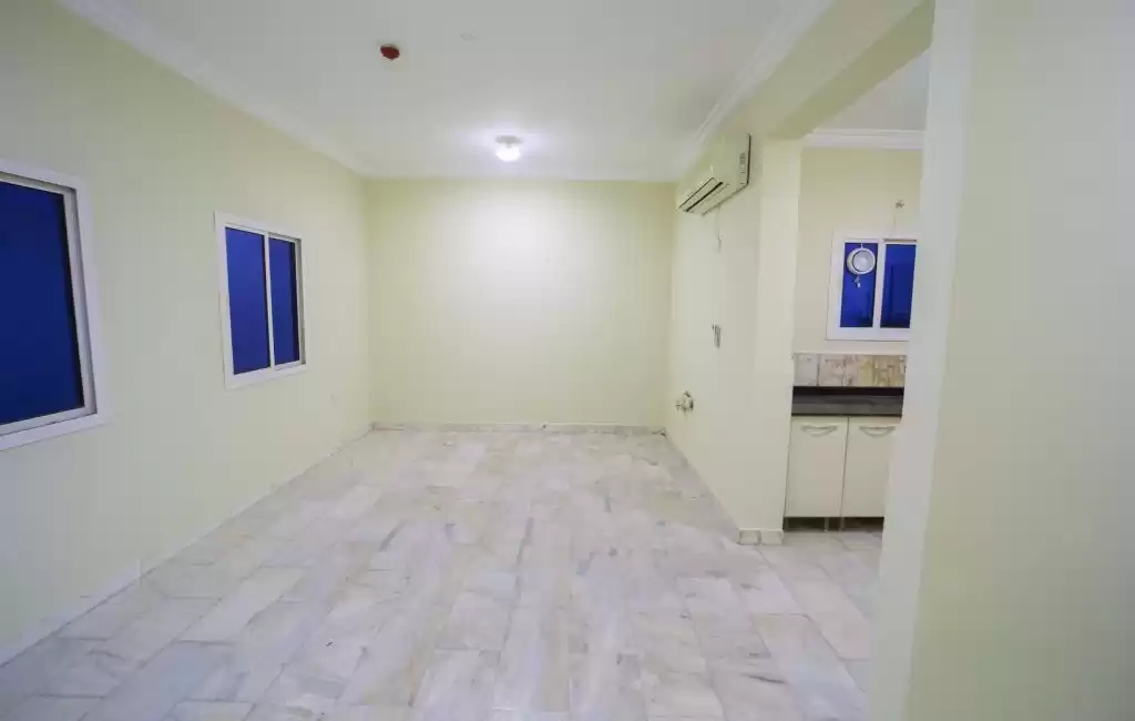 Wohn Klaar eigendom 1 Schlafzimmer U/F Wohnung  zu vermieten in Al Sadd , Doha #14393 - 1  image 