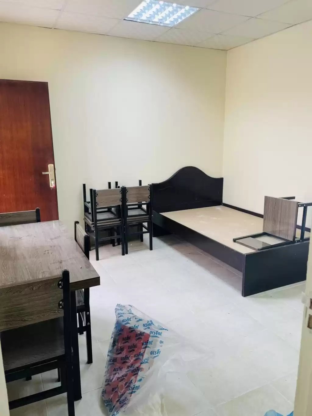 Residential Ready Property Studio F/F Apartment  for rent in Al Sadd , Doha #14401 - 1  image 