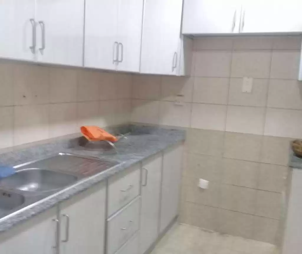 سكني عقار جاهز 3 غرف  غير مفروش شقة  للإيجار في الدوحة #14428 - 1  صورة 