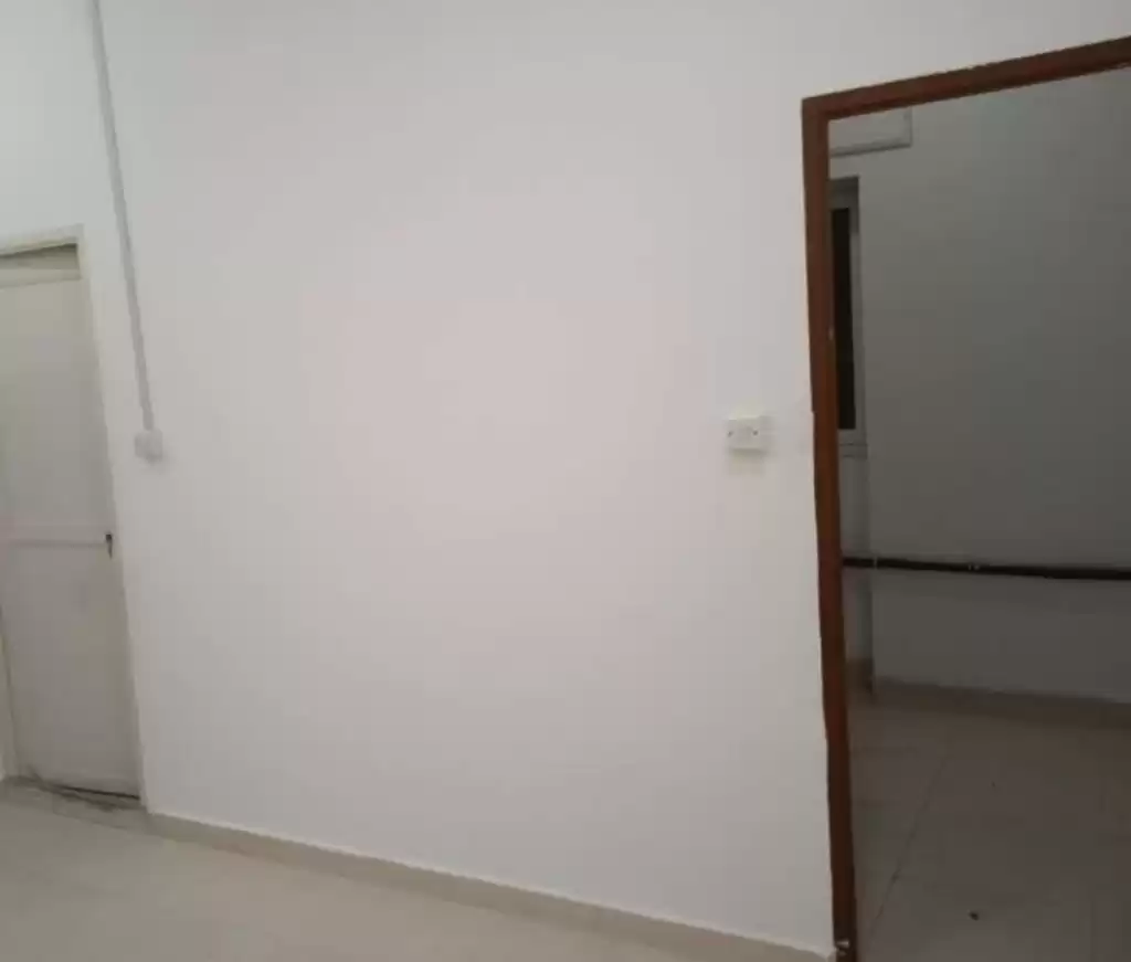 Résidentiel Propriété prête 1 chambre U / f Appartement  a louer au Al-Sadd , Doha #14448 - 1  image 