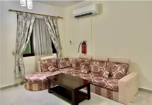 Residential Ready Property 2 Bedrooms F/F Apartment  for rent in Doha #14504 - 1  image 