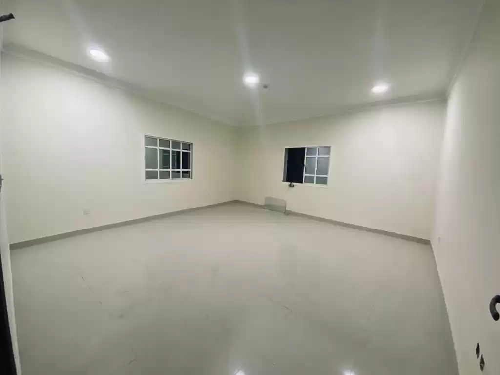 住宅 就绪物业 1 间卧室 U/F 公寓  出租 在 萨德 , 多哈 #14560 - 1  image 