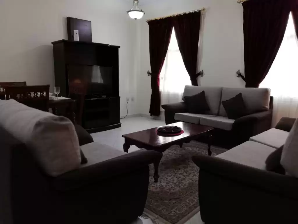 住宅 就绪物业 2 间卧室 楼/楼 公寓  出租 在 萨德 , 多哈 #14578 - 1  image 