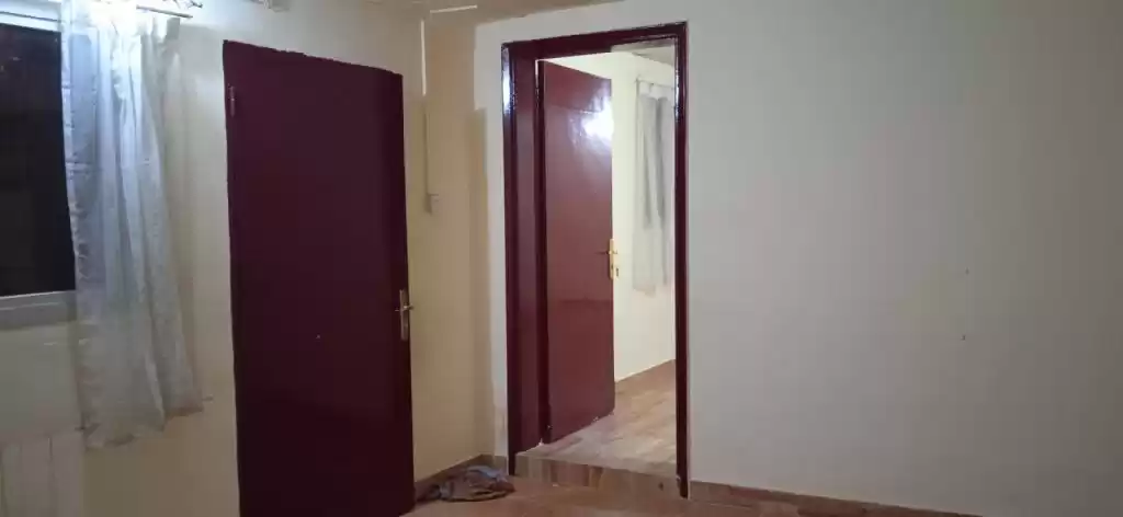 Жилой Готовая недвижимость 1 спальня Н/Ф Квартира  в аренду в Аль-Садд , Доха #14580 - 1  image 