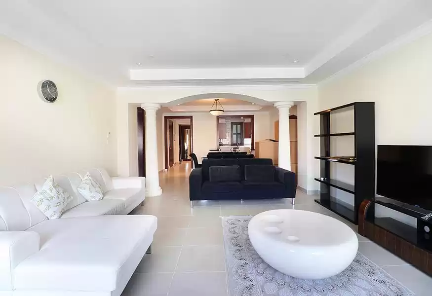 Wohn Klaar eigendom 2 Schlafzimmer F/F Wohnung  zu vermieten in Al Sadd , Doha #14582 - 1  image 