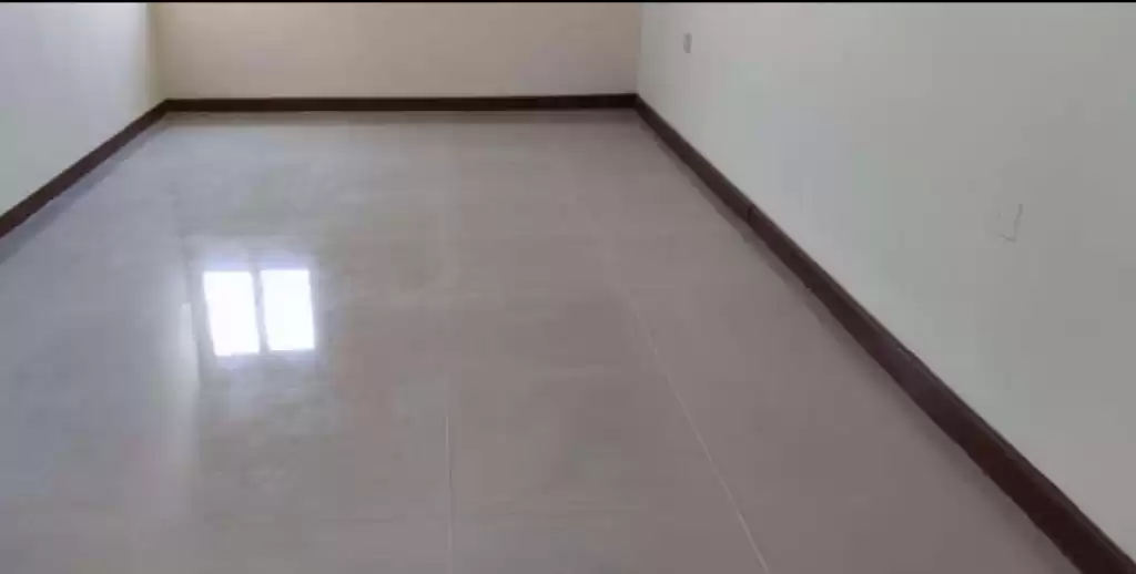 yerleşim Hazır Mülk 2 yatak odası U/F Apartman  kiralık içinde Al Sadd , Doha #14600 - 1  image 