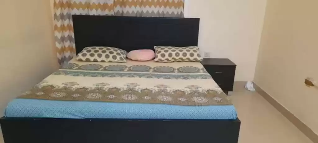 Residential Ready Property 1 Bedroom U/F Apartment  for rent in Al Sadd , Doha #14712 - 1  image 