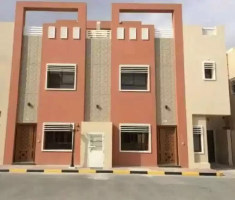 Residencial Listo Propiedad 5 habitaciones U / F Villa en Compound  venta en al-sad , Doha #14713 - 1  image 