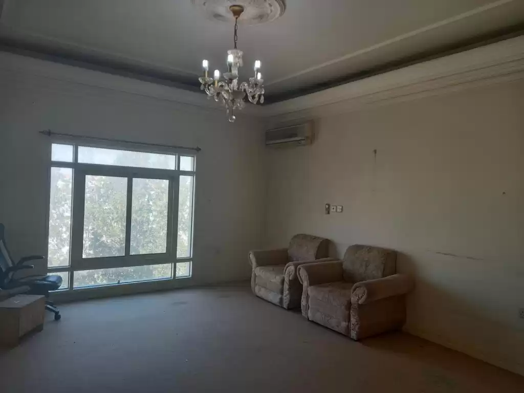 住宅 就绪物业 1 间卧室 U/F 公寓  出租 在 萨德 , 多哈 #14760 - 1  image 