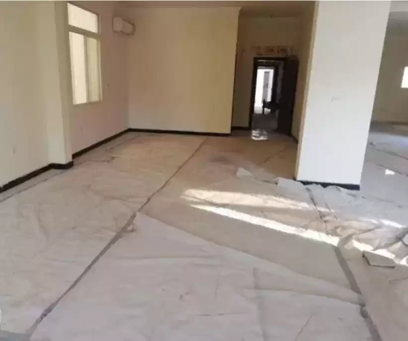 Wohn Klaar eigendom 7+ Schlafzimmer U/F Alleinstehende Villa  zu verkaufen in Al Sadd , Doha #14805 - 1  image 