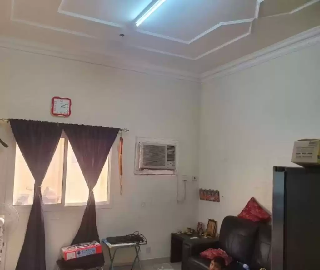 住宅 就绪物业 1 间卧室 U/F 公寓  出租 在 萨德 , 多哈 #14813 - 1  image 