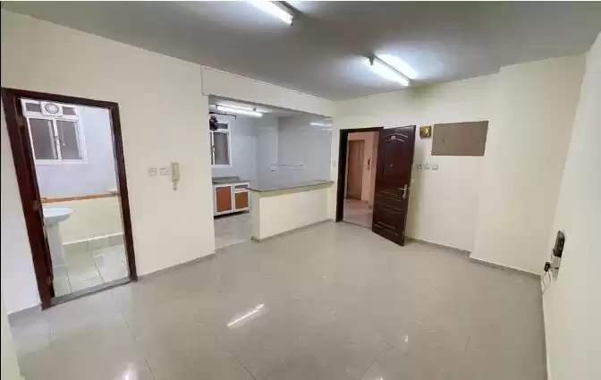Residential Ready Property 2 Bedrooms U/F Apartment  for rent in Al Sadd , Doha #14865 - 1  image 