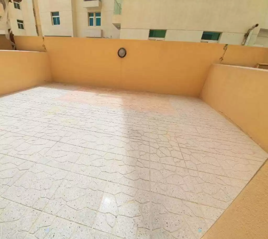 Residential Ready Property 2 Bedrooms U/F Duplex  for rent in Al Sadd , Doha #14951 - 1  image 