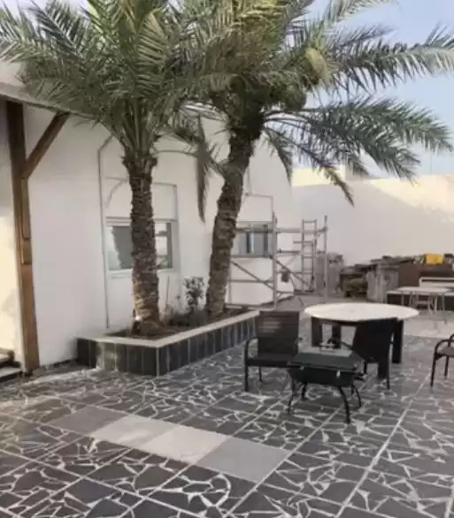 Residencial Listo Propiedad 4 habitaciones U / F Villa Standerlone  venta en al-sad , Doha #15020 - 1  image 