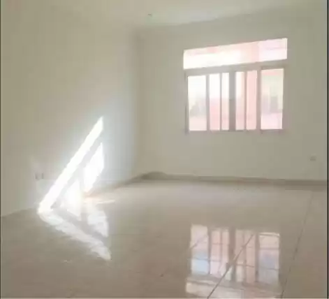 住宅 就绪物业 2 间卧室 U/F 公寓  出租 在 萨德 , 多哈 #15033 - 1  image 