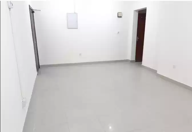 Résidentiel Propriété prête 4 chambres U / f Appartement  a louer au Al-Sadd , Doha #15072 - 1  image 