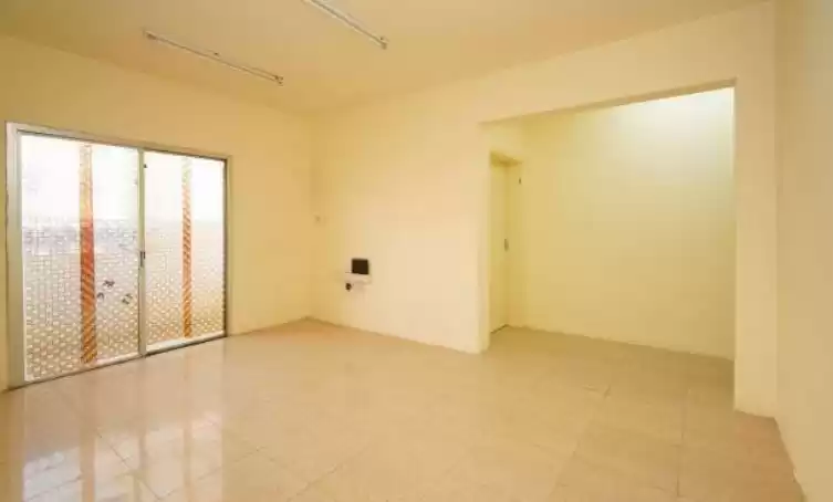 Residential Ready Property 4 Bedrooms U/F Apartment  for rent in Al Sadd , Doha #15096 - 1  image 