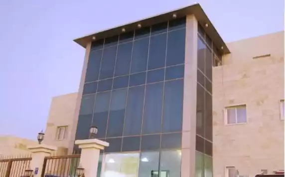 Résidentiel Propriété prête 3 chambres U / f Appartement  a louer au Doha #15113 - 1  image 