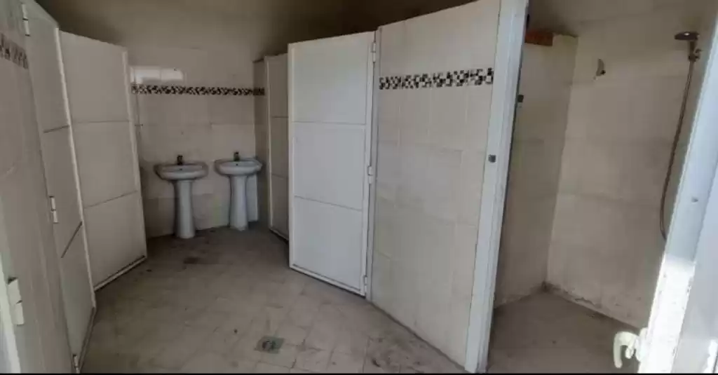 Residential Ready Property 7+ Bedrooms U/F Apartment  for rent in Doha #15118 - 1  image 