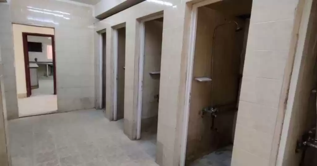 住宅 就绪物业 7+ 卧室 U/F 劳改营  出租 在 多哈 #15121 - 1  image 