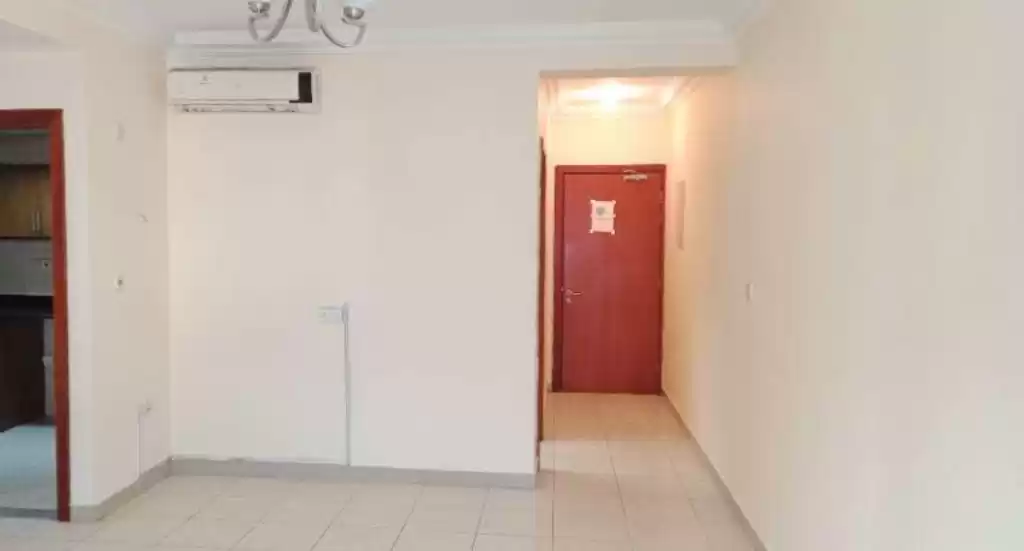 Résidentiel Propriété prête 1 chambre U / f Appartement  a louer au Al-Sadd , Doha #15131 - 1  image 