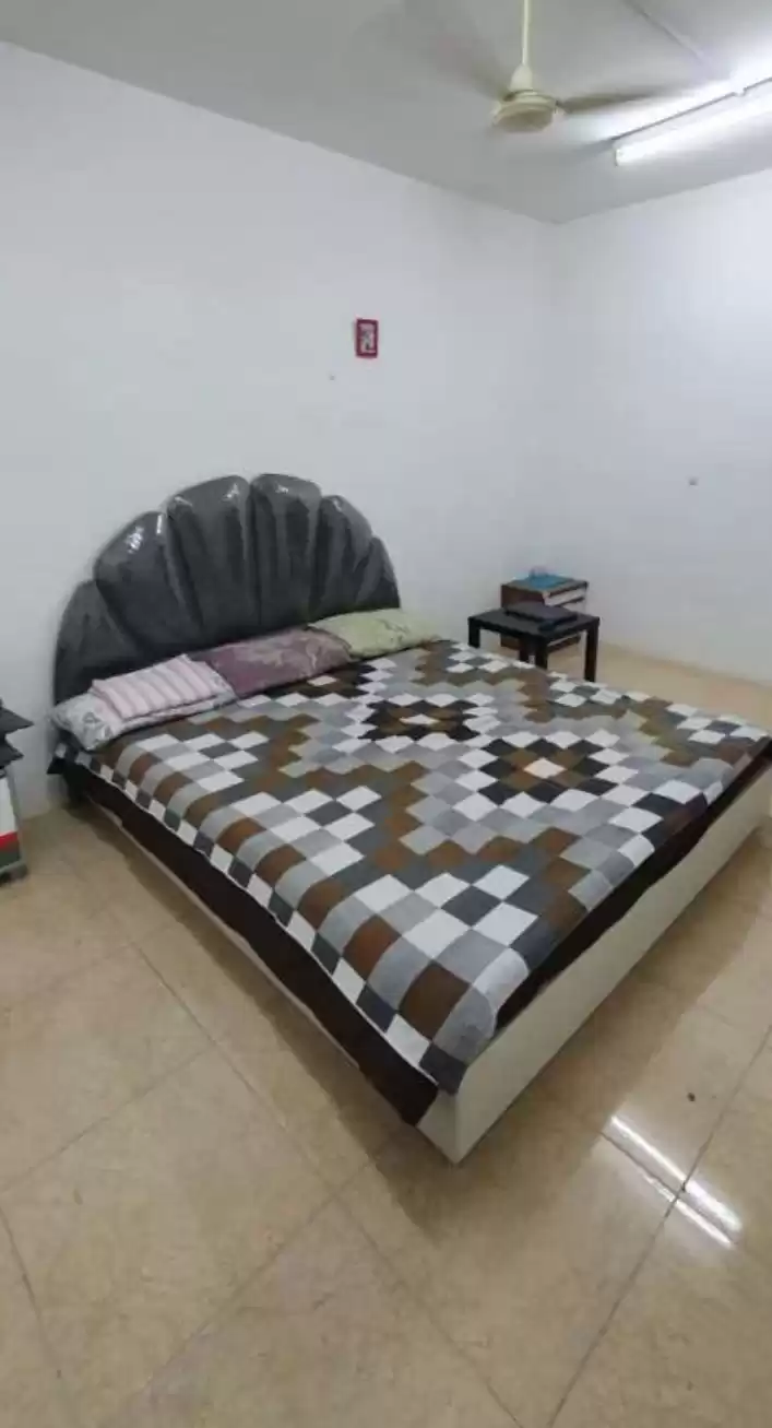住宅 就绪物业 2 间卧室 楼/楼 公寓  出租 在 萨德 , 多哈 #15159 - 1  image 