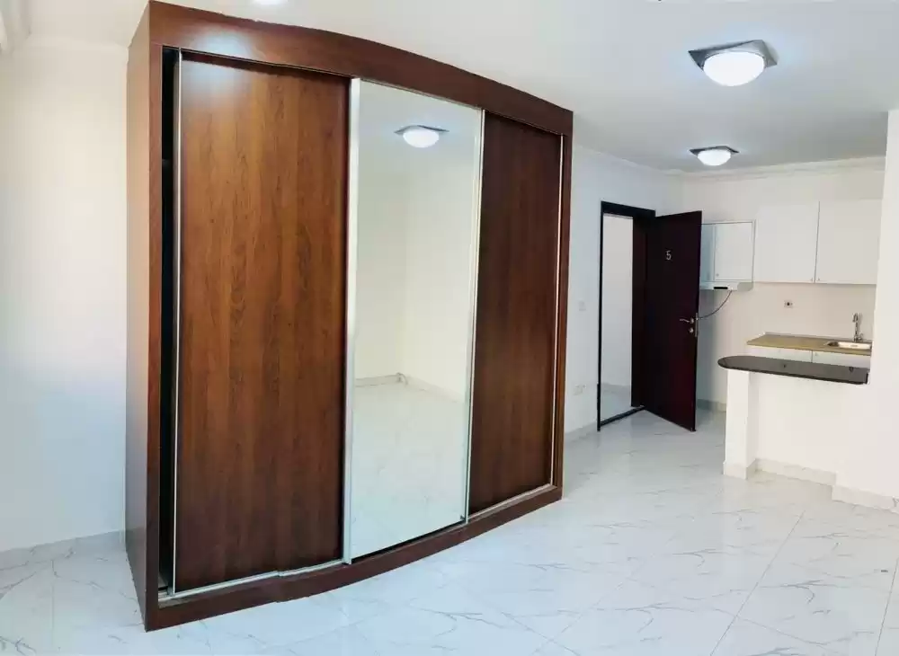 Residencial Listo Propiedad Estudio U / F Apartamento  alquiler en Doha #15180 - 1  image 