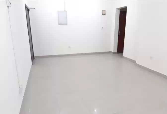 Résidentiel Propriété prête 4 chambres U / f Appartement  a louer au Al-Sadd , Doha #15215 - 1  image 