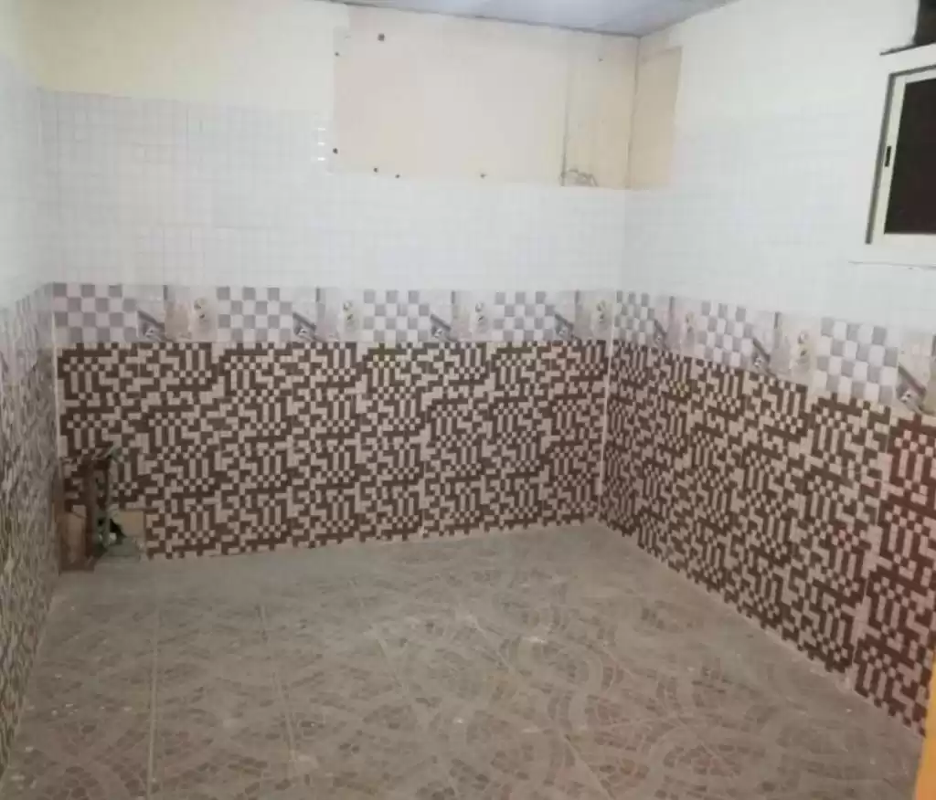Residential Ready Property 2 Bedrooms U/F Penthouse  for rent in Al Sadd , Doha #15237 - 1  image 