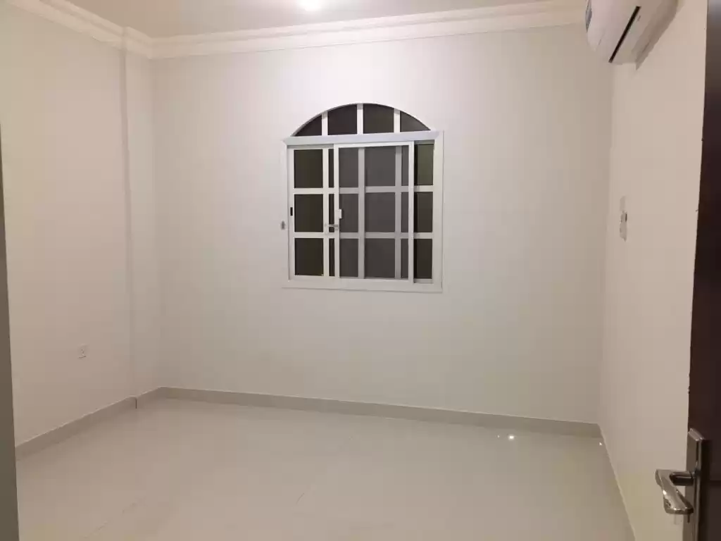 住宅 就绪物业 6 间卧室 U/F 公寓  出租 在 萨德 , 多哈 #15338 - 1  image 