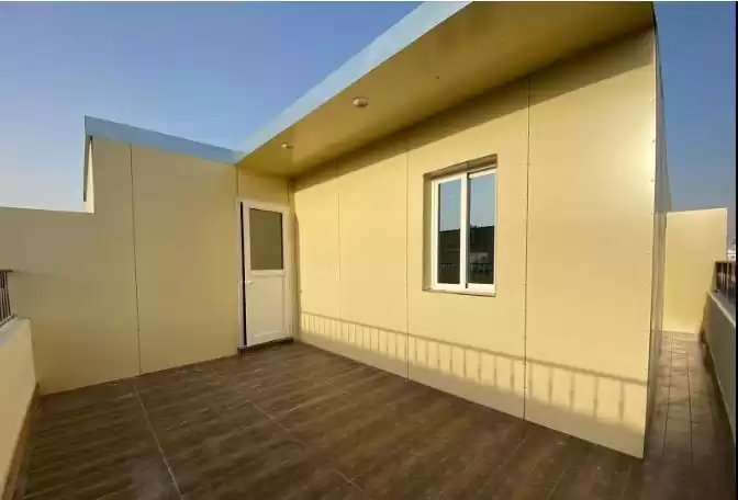 Residential Ready Property 1 Bedroom U/F Penthouse  for rent in Al Sadd , Doha #15400 - 1  image 