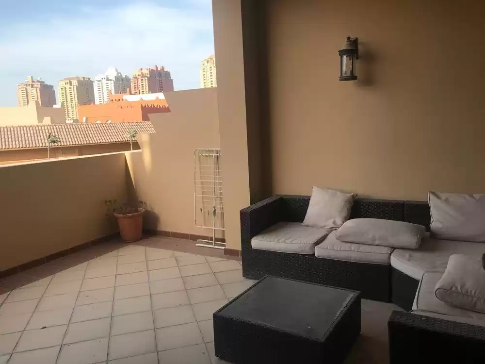 住宅 就绪物业 2 间卧室 楼/楼 联排别墅  出售 在 萨德 , 多哈 #15450 - 1  image 
