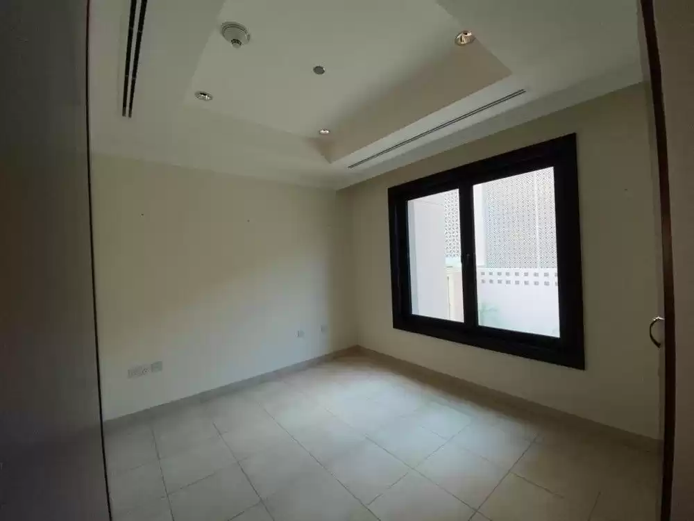 سكني عقار جاهز 4 غرف  نصف مفروش تاون هاوس  للإيجار في السد , الدوحة #15452 - 1  صورة 