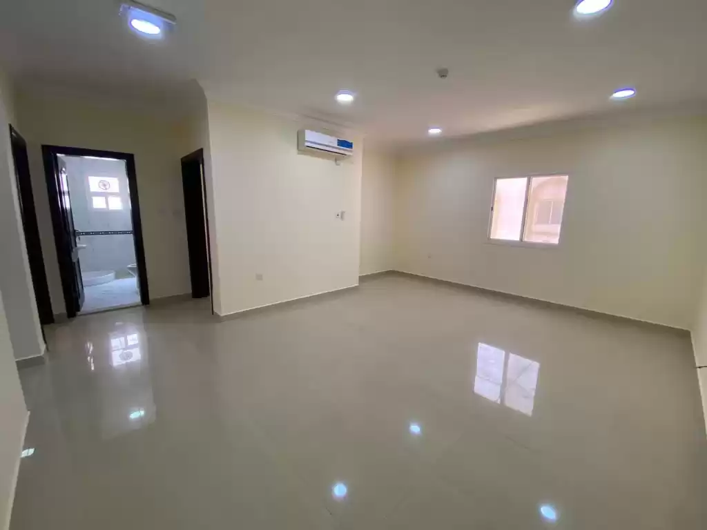 住宅 就绪物业 2 间卧室 U/F 公寓  出租 在 萨德 , 多哈 #15539 - 1  image 