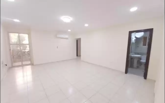 住宅 就绪物业 3 间卧室 U/F 公寓  出租 在 萨德 , 多哈 #15556 - 1  image 